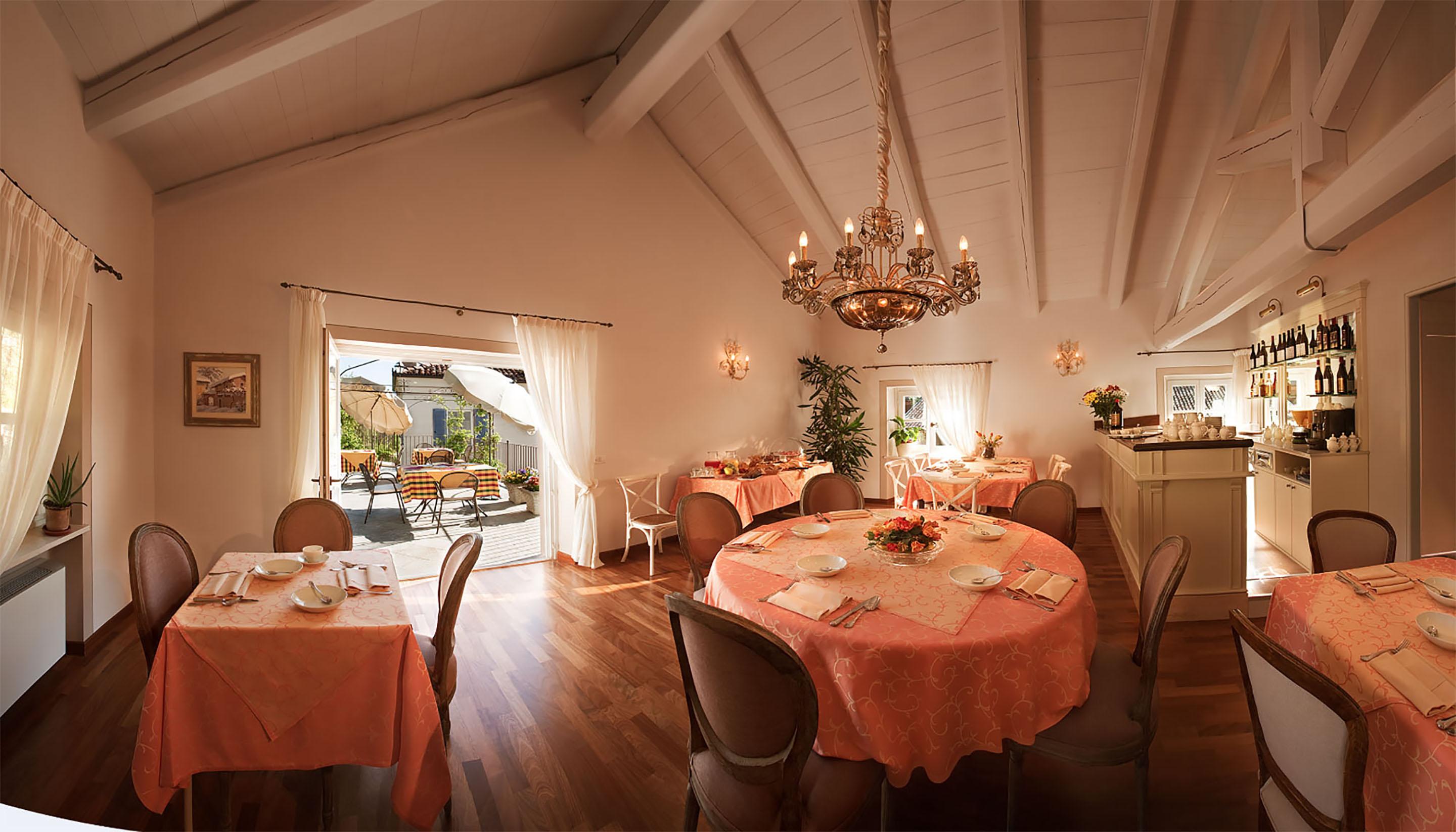 Neviglie Marcarini Agriturismo מראה חיצוני תמונה