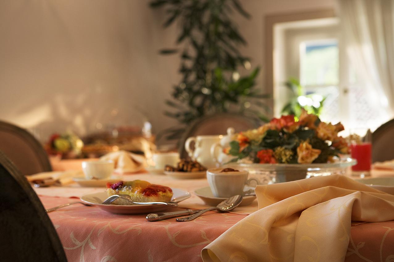Neviglie Marcarini Agriturismo מראה חיצוני תמונה